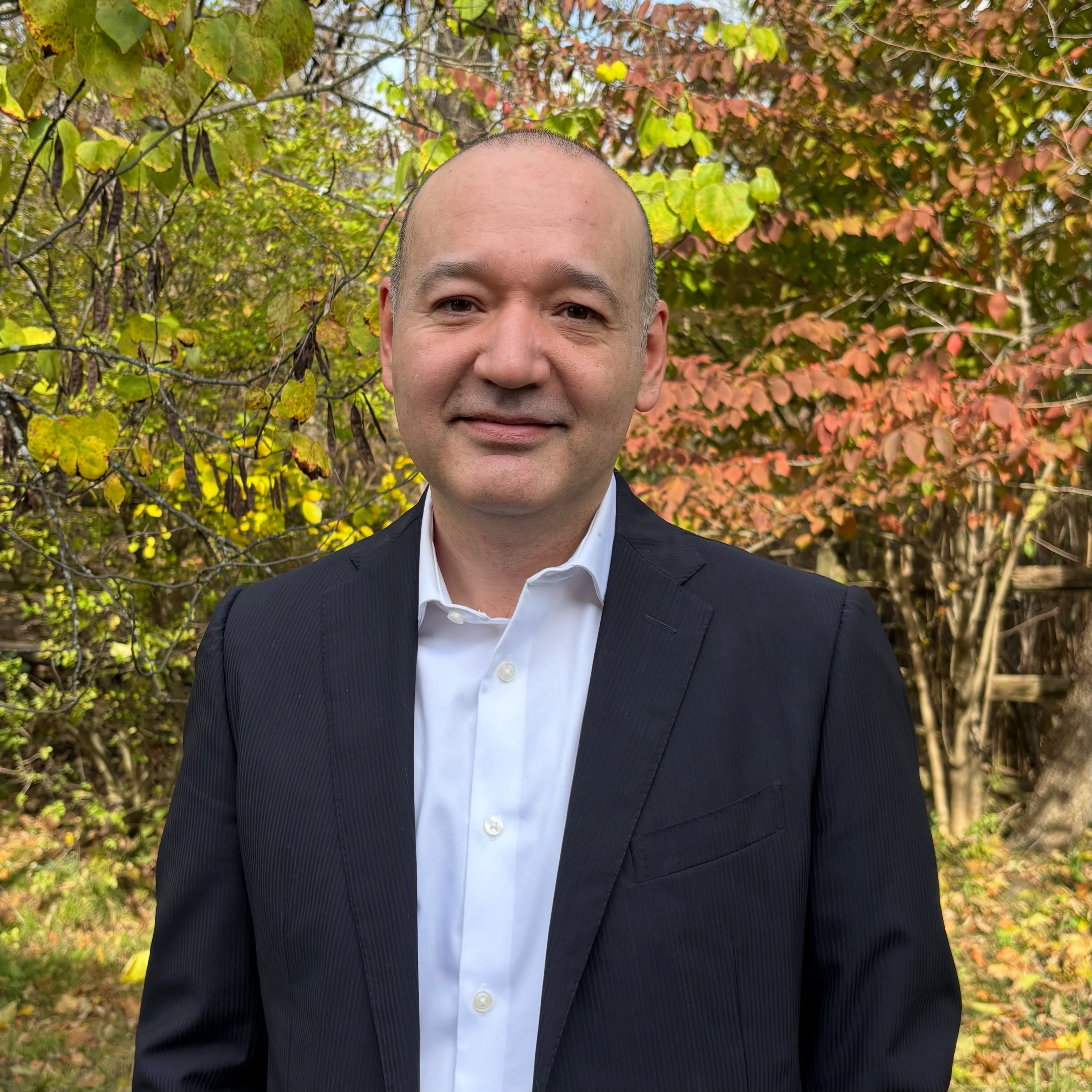 Alberto J. Lamadrid L.