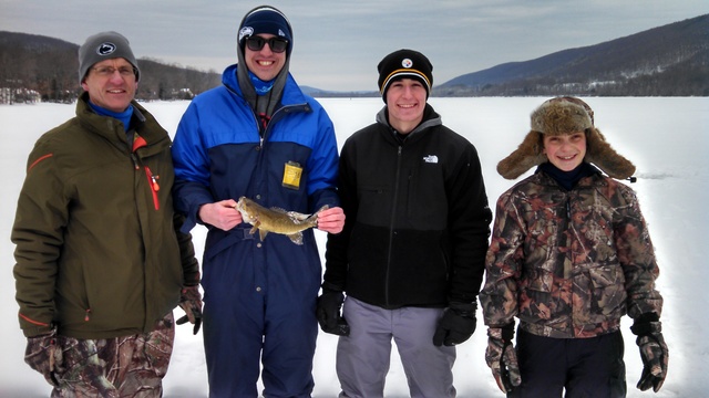 ice fishing 3